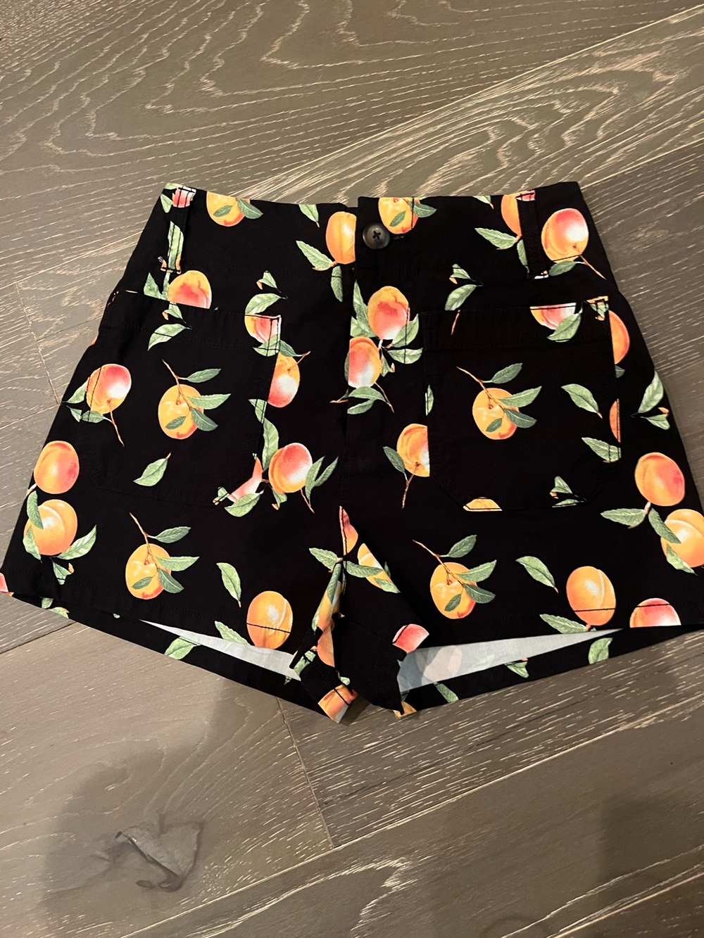 Maeve Colette shorts from Anthropologie size 26